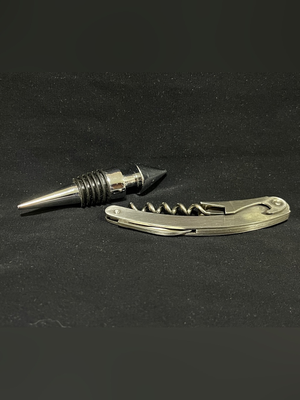 High Quality Stainless steel Corkscrew and Bottle Stopper Set, Silver Black